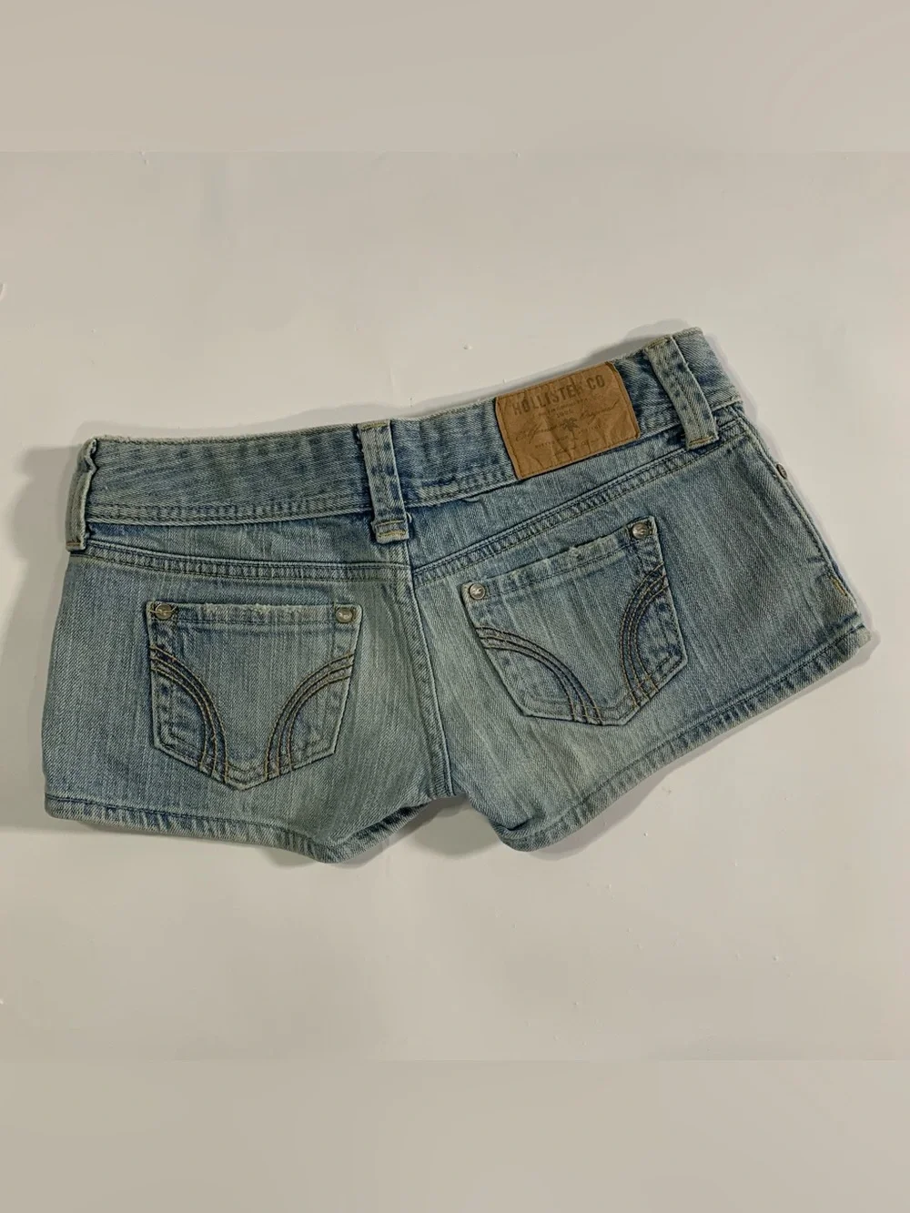 Y2K Hollister Low Rise Denim Short Shorts Size 0 Light Wash
